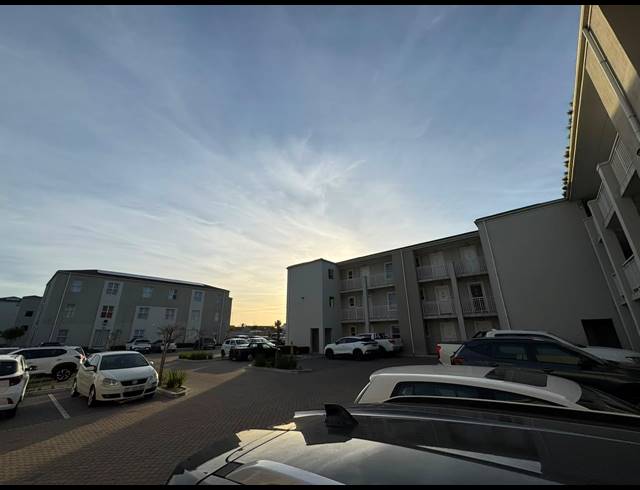 2 BEDROOM APARTMENT FOR SALE IN HEATHER PARK
